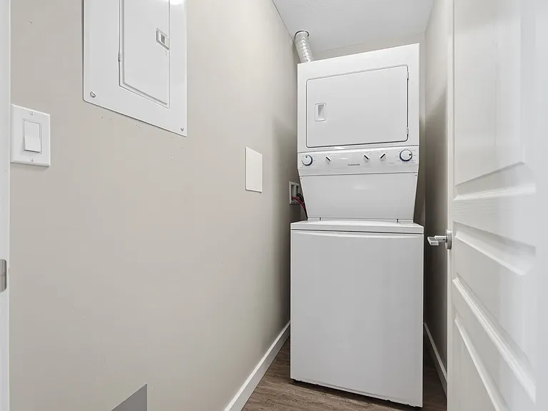 217 Lake St #303 — Photo 28