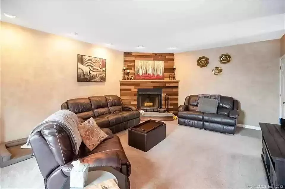 407 Mill Pond Dr — Photo 4