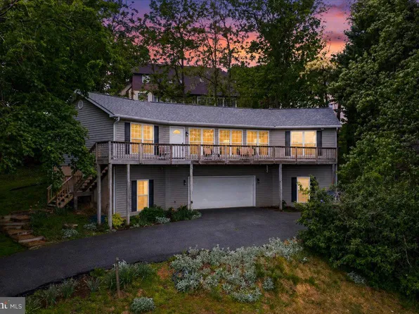 45 Carter Ln, Harpers Ferry, WV 25425