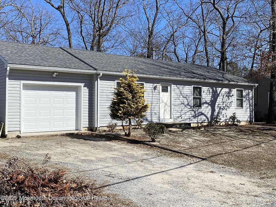 1st image of 212 Bayberry St