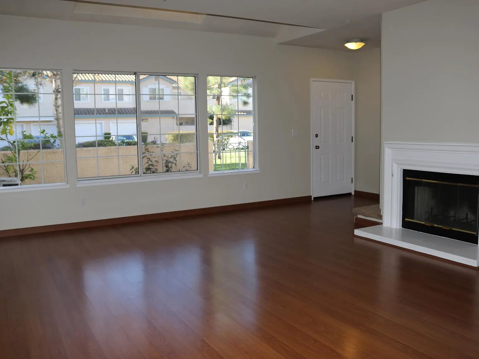 2 bed, 2.5 bath, 1540 sqft, $3,700 — Photo 4