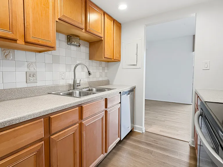 6340 Americana Dr #210 — Photo 5