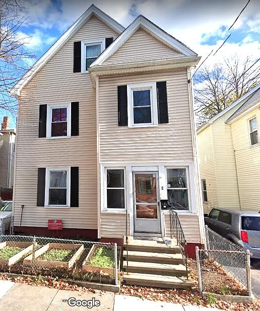 8 Perry St