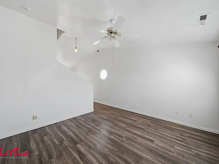 1058 N 1340 West Cir #2 — Photo 10