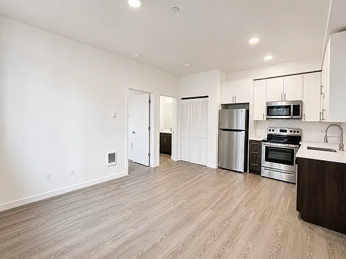 Floor plan 303