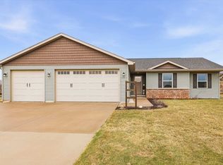 704 Alyssa St, Kaukauna, WI