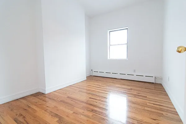 Rented by Greenpoint Properties | media 13