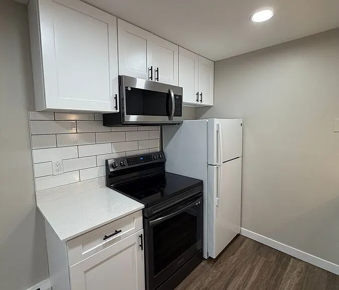1065 Saulsbury St #203 — Photo 4
