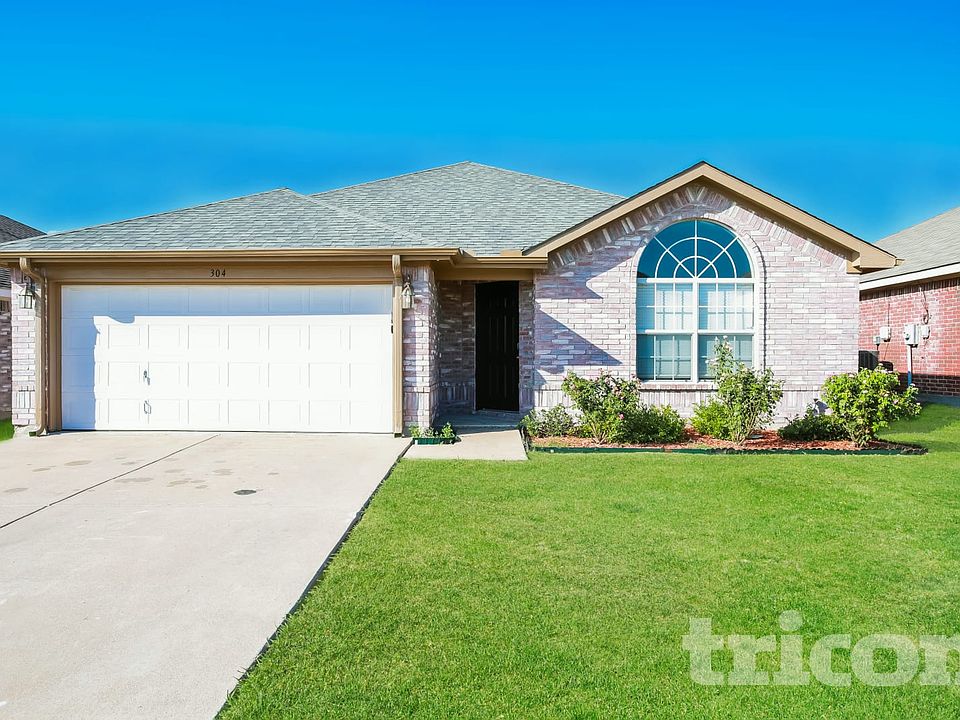 1st image of 304 Dakota Dr