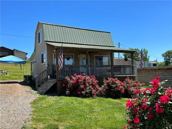 105 Filly Trl, Statesville, NC 28625