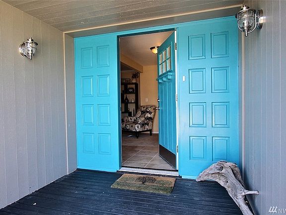 2nd image of 3210 Scenic Dr SE