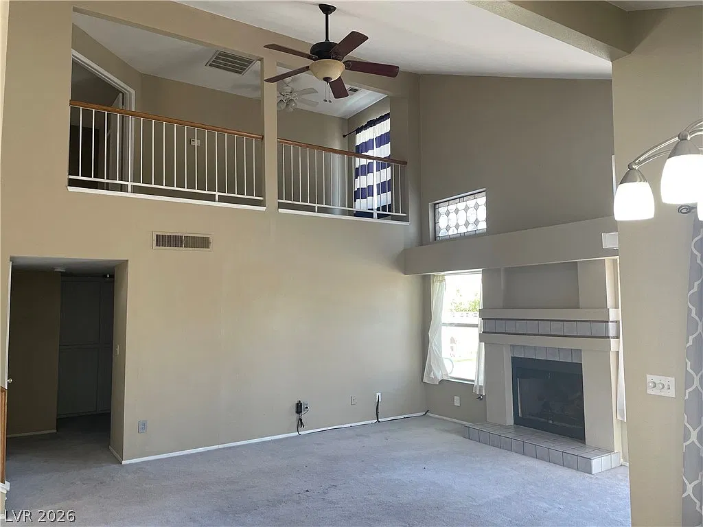 3 bed, 2.0 bath, 1683 sqft, $2,395 — Photo 3