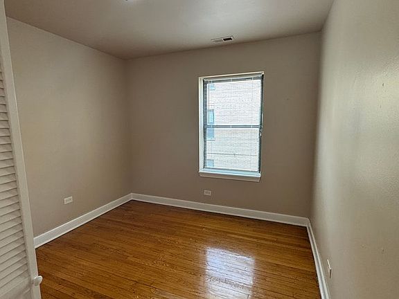 5th image of 4840 W Adams St #2