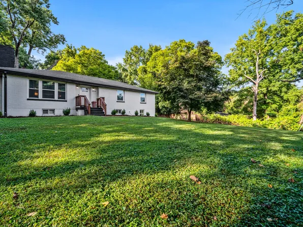 1208 Dempsey Dr, Nashville, TN 37217