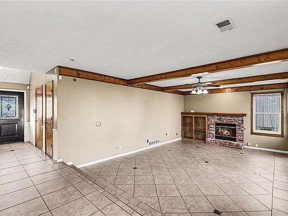 5th image of 15736 W 149th Ter