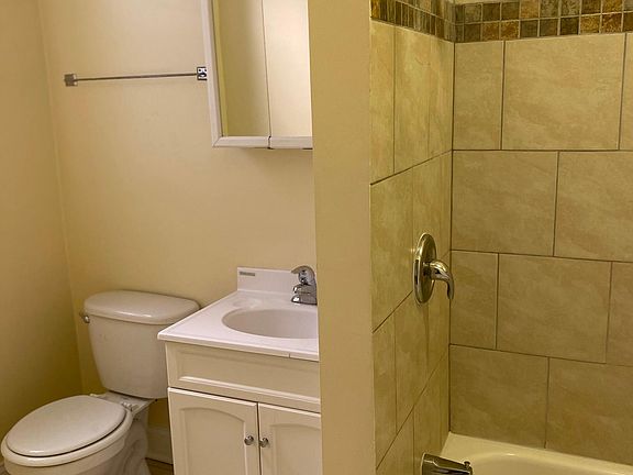 3rd image of 6161 S Michigan Ave #3N