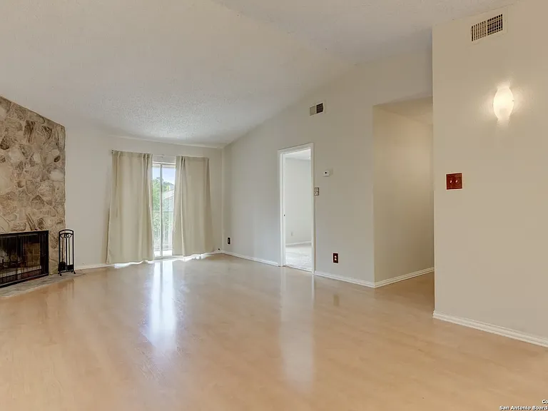 4119 Medical Dr #F304 — Photo 5