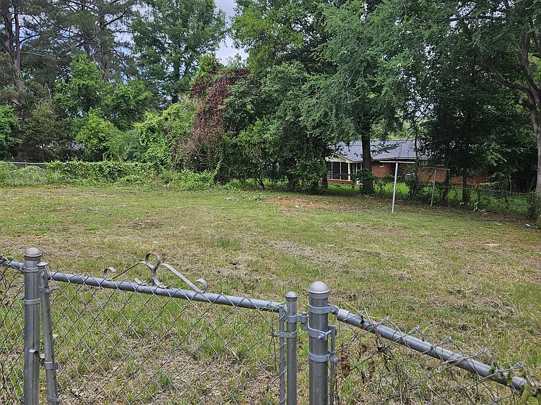 2505 Smith St — Photo 14