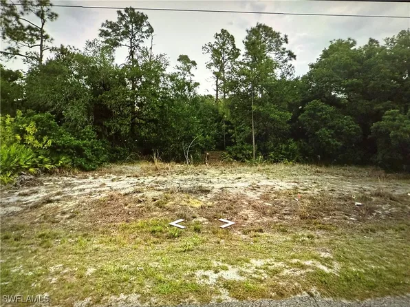 1801 E 15th St, Lehigh Acres, FL 33972