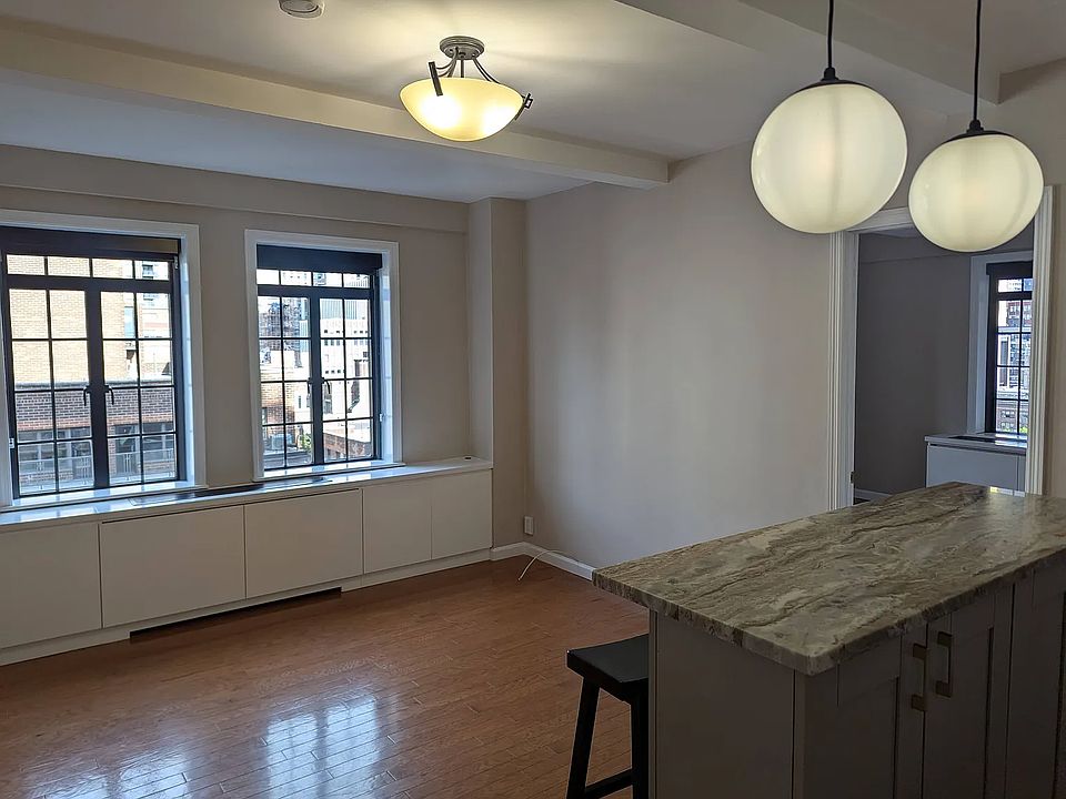 1st image of 5 Tudor City Pl APT 1519