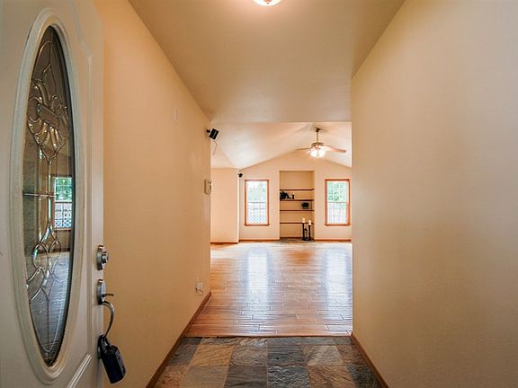 3rd image of 38036 43rd Ave S
