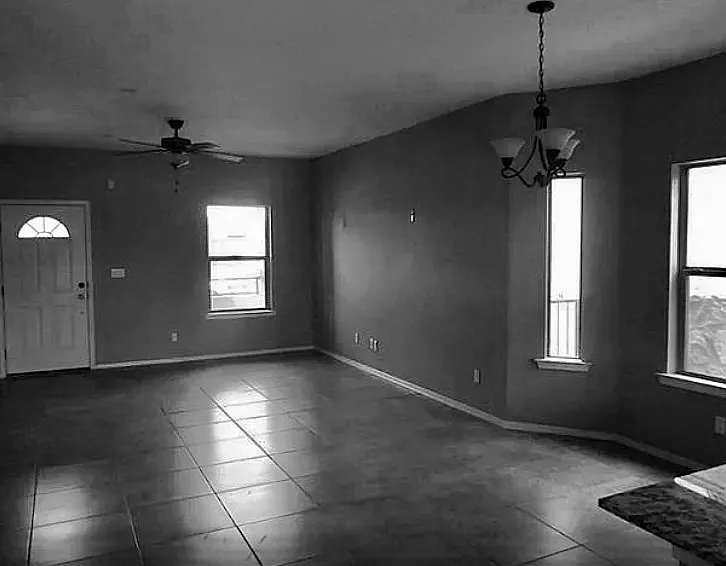 12928 Hueco Cave Dr — Photo 4