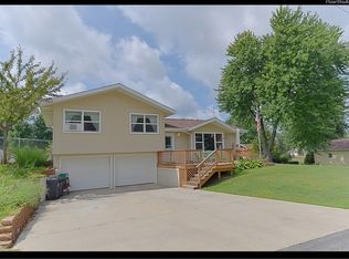 8205 Whitfield Rd, Millbrook, IL 60536