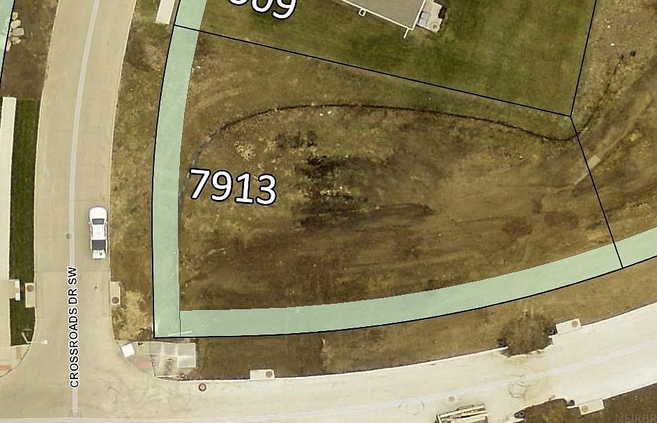 1st image of 7913 Crossroads Dr SW