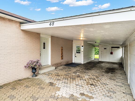 4th image of 48 Garside Ave