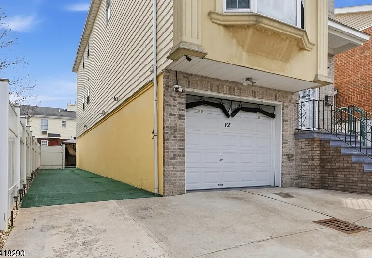 105 Peabody Pl — Photo 15