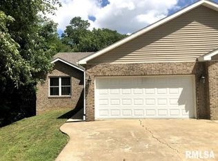 5213 W Vale Ct, Peoria, IL