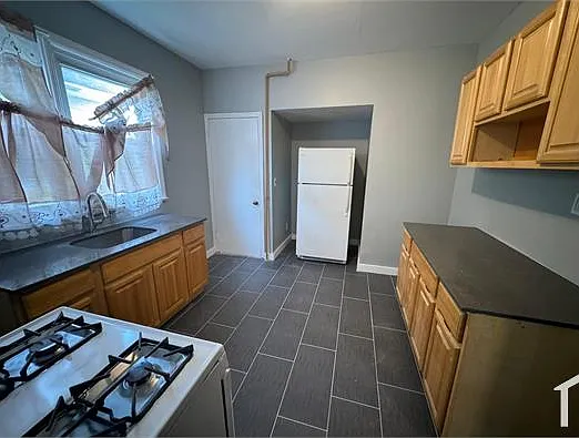 95 S Burnett St #1 — Photo 1