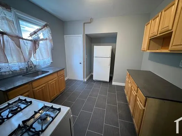 95 S Burnett St Floor 1, East Orange, NJ 07018