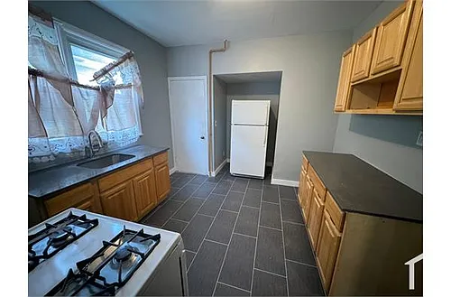 95 S Burnett St #1 Photo 1