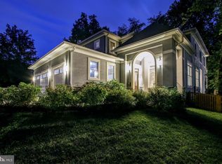 9814 Fernwood Rd, Bethesda, MD 20817