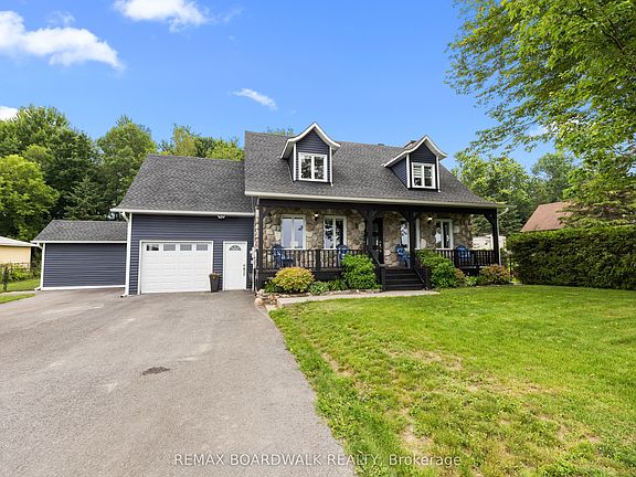 2nd image of 1189 Lacroix Rd
