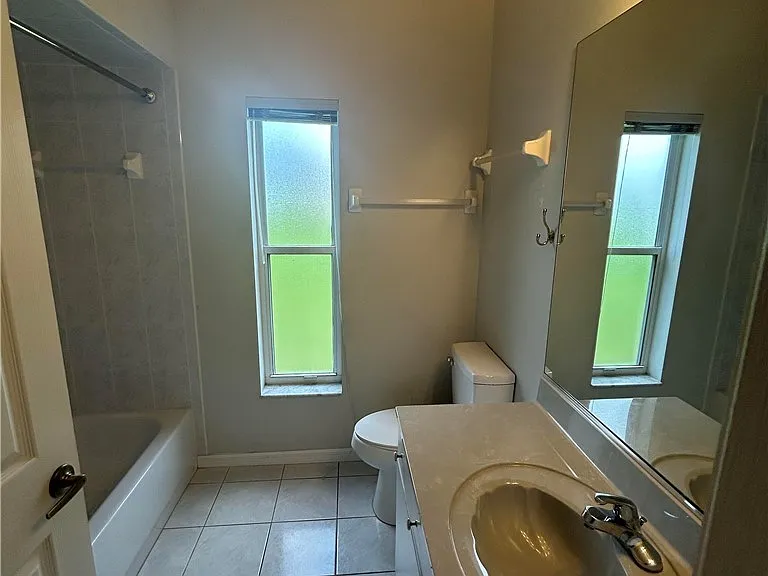 2675 N Canterbury Lake Dr — Photo 10