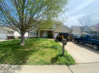 1245 Colby Dr, Saint Peters, MO