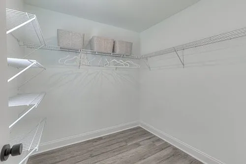 201 Residences — Photo 13