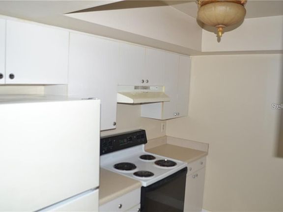 3rd image of 2554 Clairmont Ave