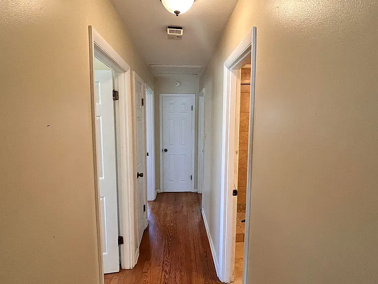 2106 Giles Dr NE — Photo 24