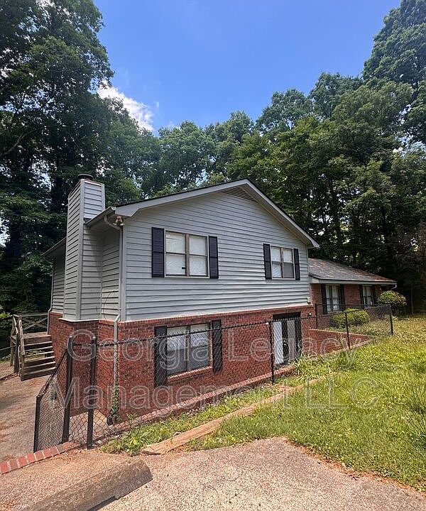 1st image of 1122 Sweetwater Cir Unit 1122