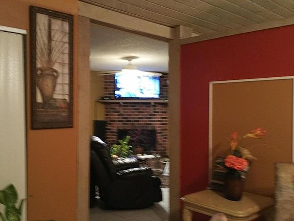 5th image of 4510 NW 71st Ave