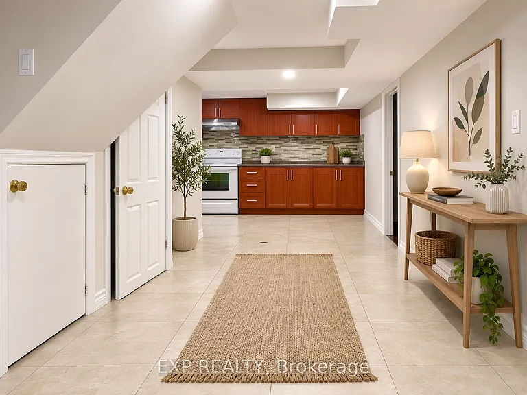 115 Donside Dr #LOWER — Photo 2
