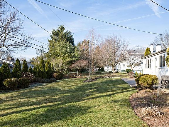 5th image of 1261 Ducrest Dr S