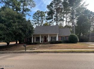 415 Berkshire Dr, Ridgeland, MS 39157