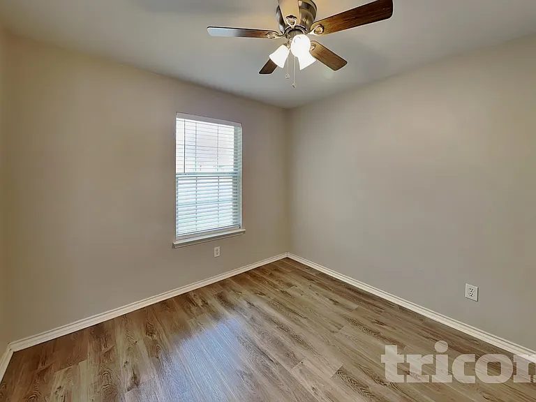 1110 Wayne Ave — Photo 12