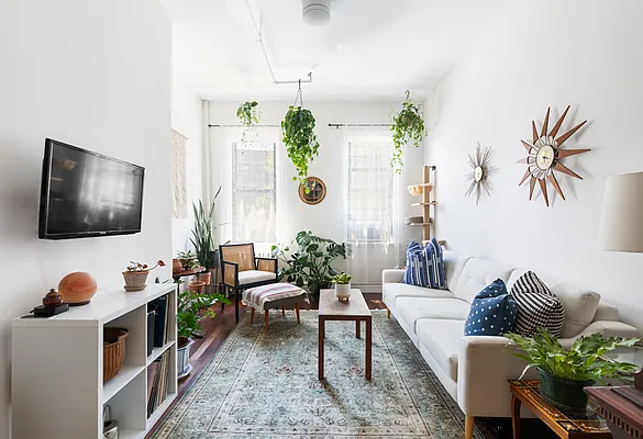 Sold by Compass | media 2