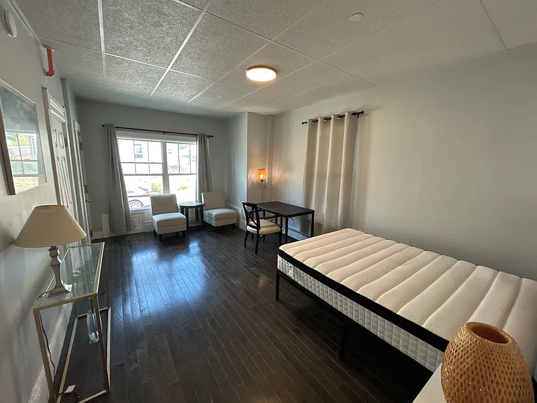 14 Northampton St #1F — Photo 2