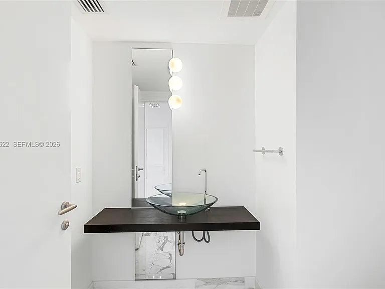 200 Biscayne Boulevard Way #4004 — Photo 4